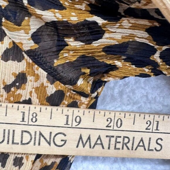 Free People Shirt Womens Extra Small Balloon Sleeve Leopard Print Smocked Flaws - Picture 9 of 14